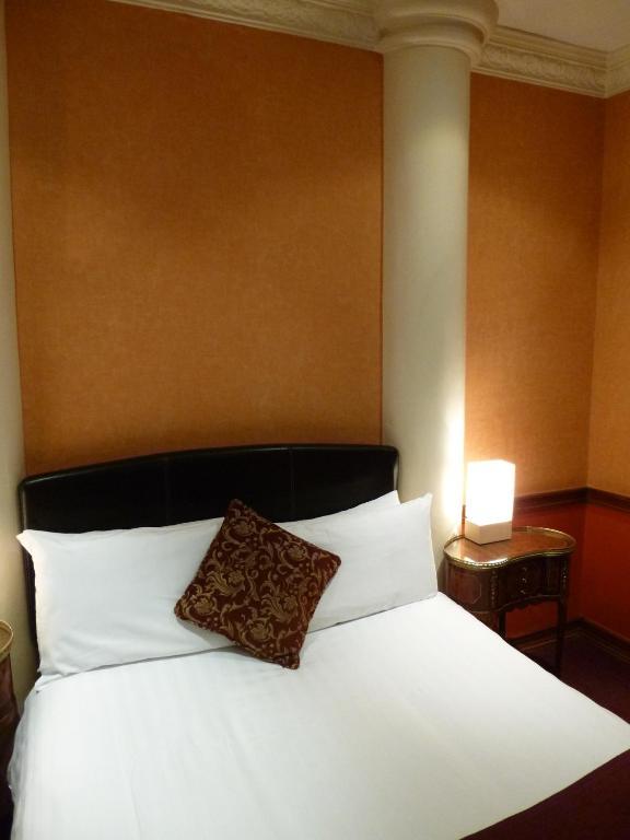 Russell Court Hotel Дублін Екстер'єр фото